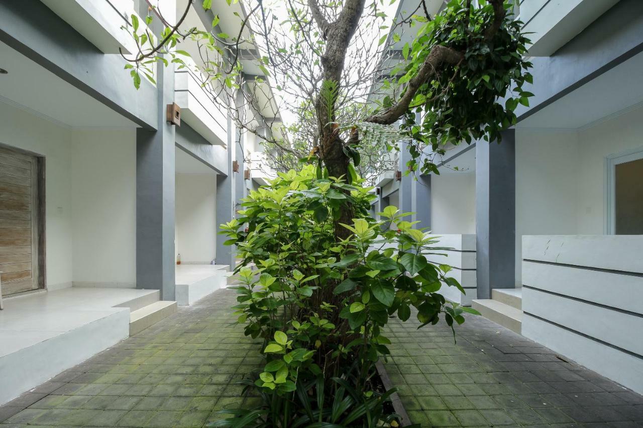Mesari Beach Inn & Stables Seminyak Exterior foto